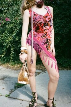 GUINEVERE -Jeffrey Campbell Store guinevere flat sandal yyh 311266